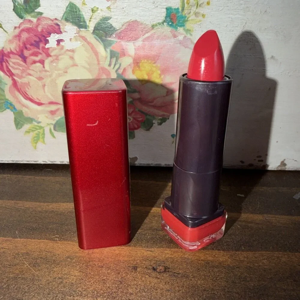 COVERGIRL lipstick 300